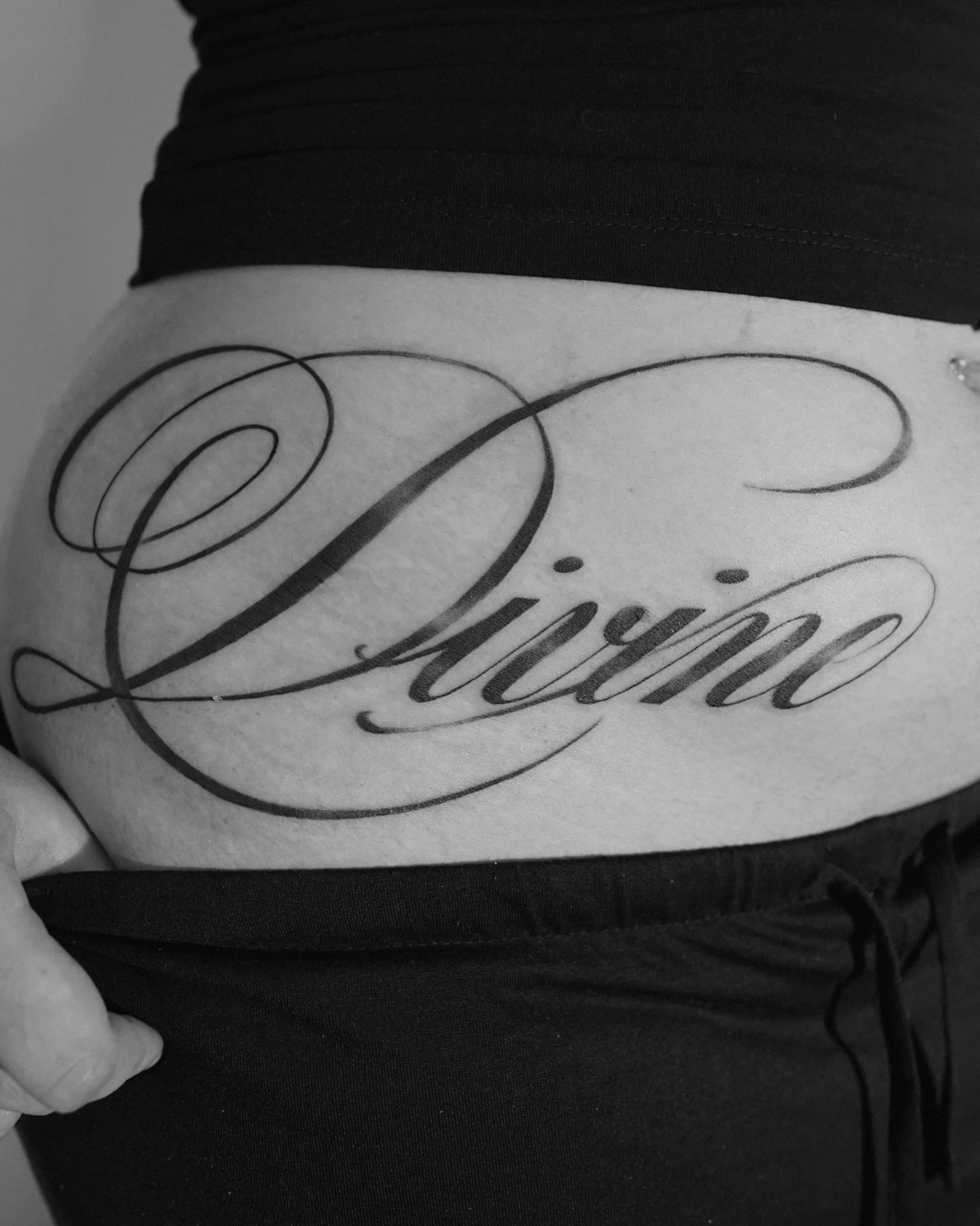 Divino, Thư Pháp